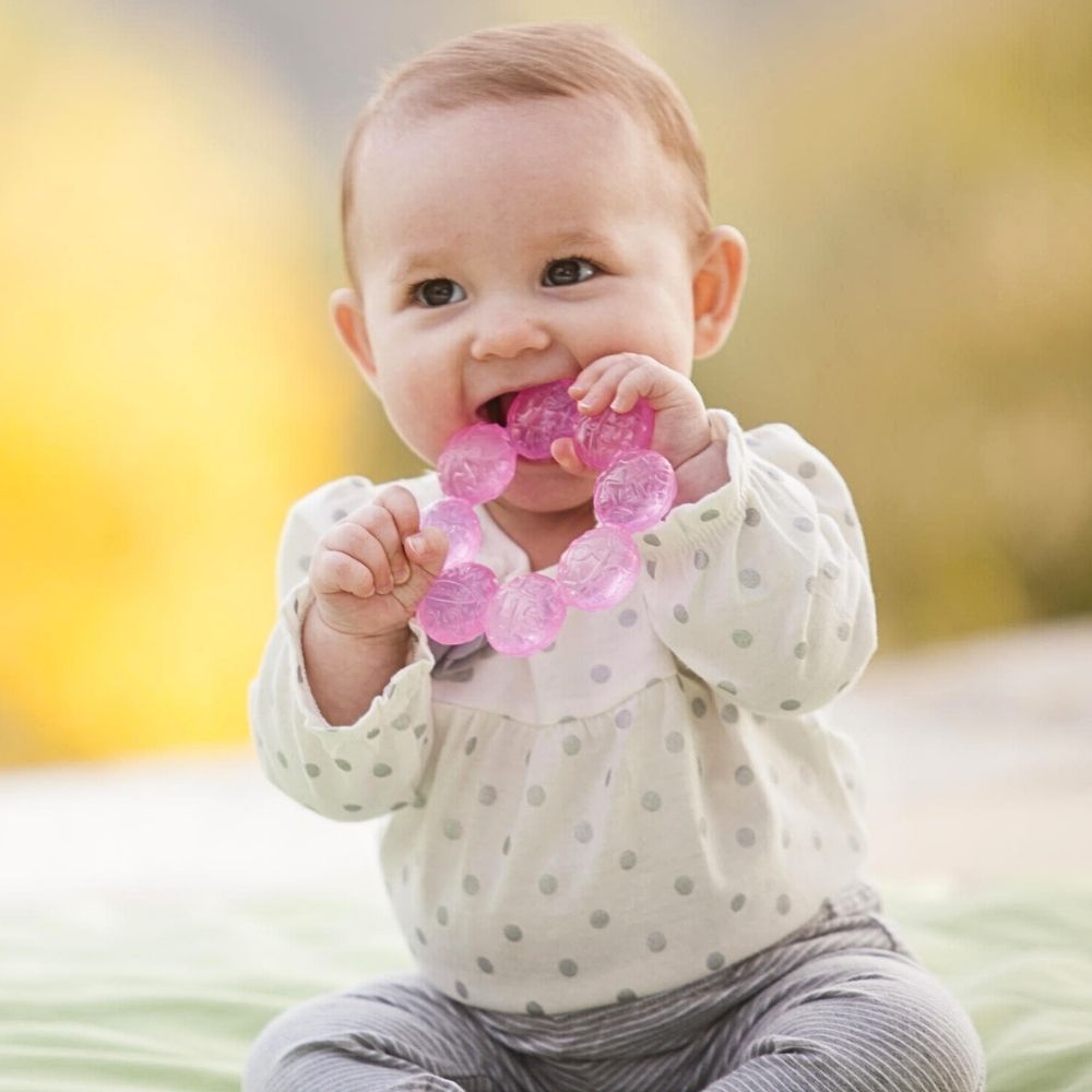 Infantino Rund Bitering Grapefruit – Vannfylt Biteleke for Baby – Fra 0 Måneder