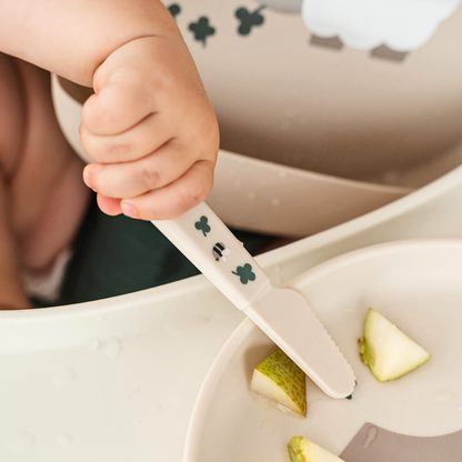 Foodie Kløvermotiv Bestikksett med Myke Kanter og Enkelt Grep