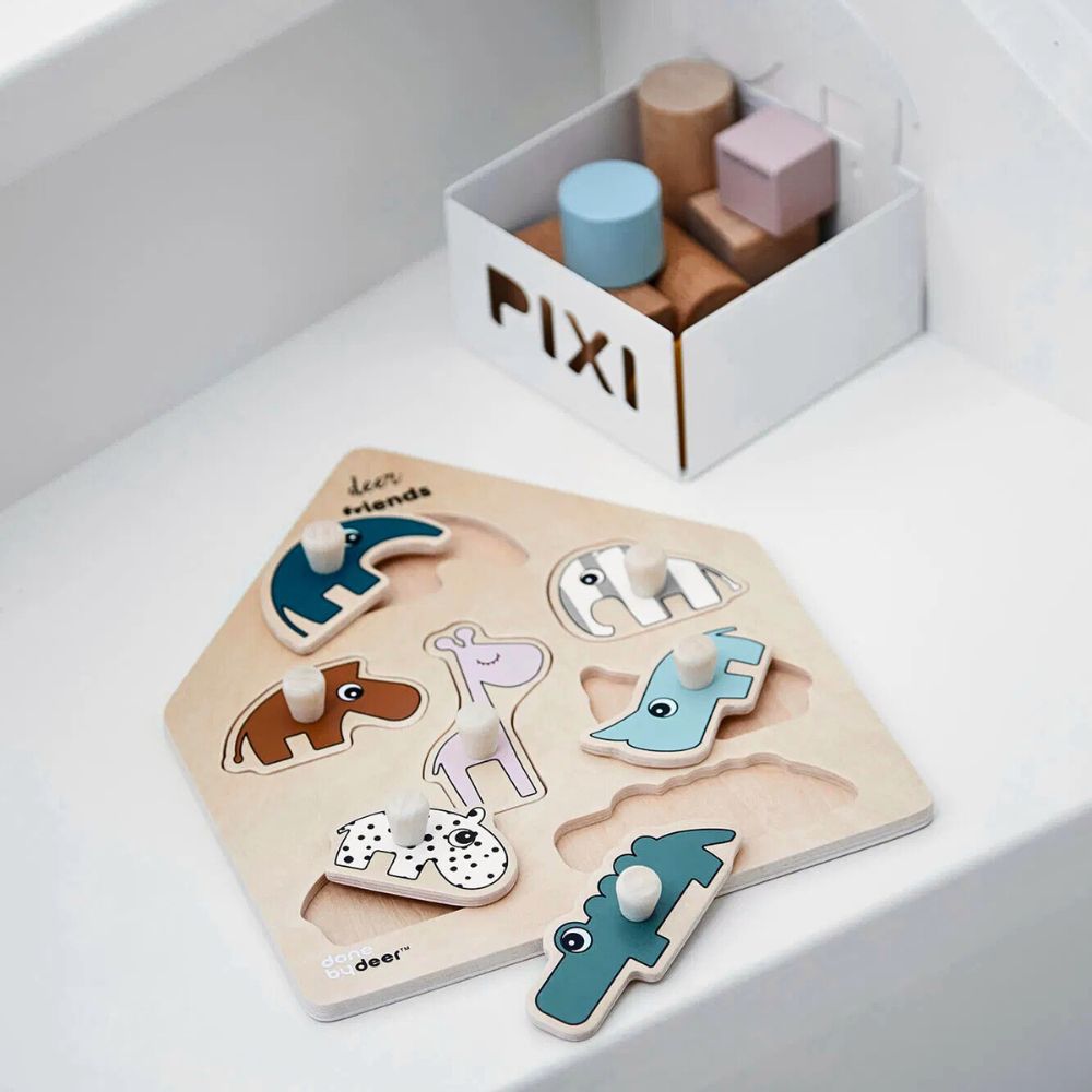 Knottepuslespill med 7 Brikker Som Styrker Logikk