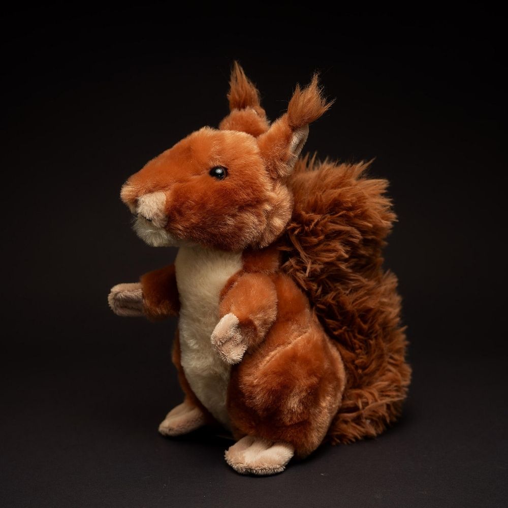 Myk Ella Ekorn (20 cm) fra Hilda Skogsdyr-serien - bilde 3