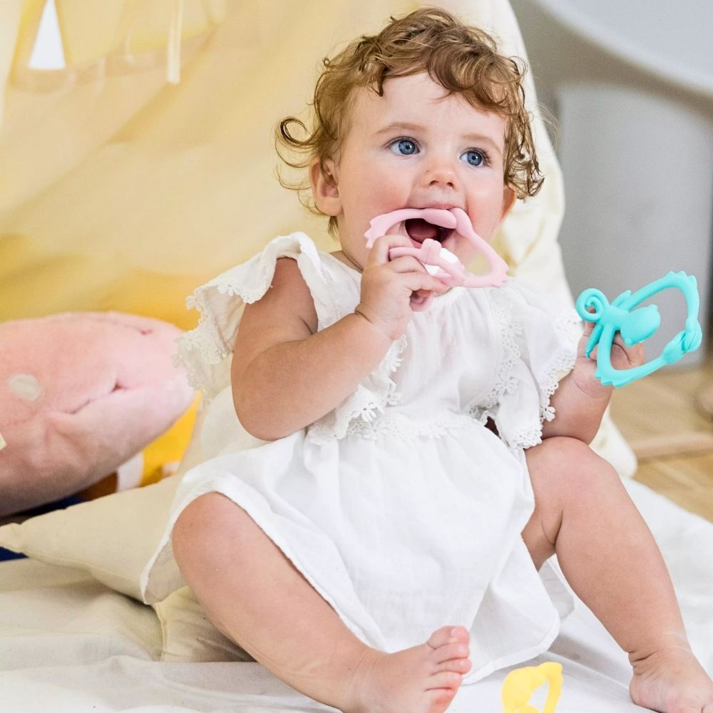 Mombella Rosa Hugging Monkey Biteleke - bilde 3